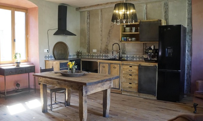 Chalabre House | River House in medieval bastide - Sleeps up to 6