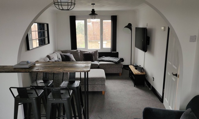 St Neots Apartment | Riverside Park Penthouse Apartment In St Neots