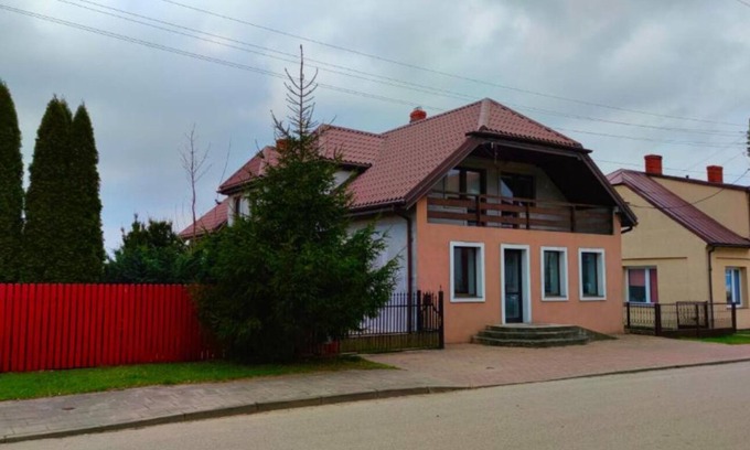 Goniadz House | Riverside Stay at Stary Rynek - billiards, foosball and arcade games,