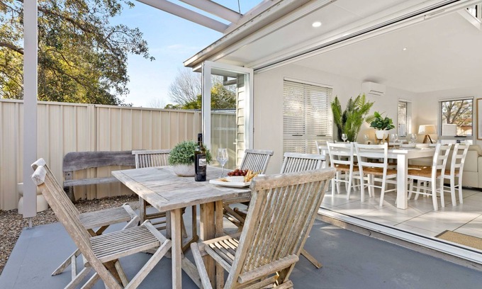 Huskisson House | Rock Salt by Experience Jervis Bay