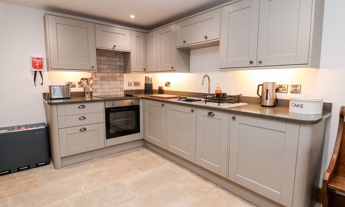 Newcastle-on-Clun Cottage | Rockhill Farm Hay Barn