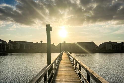 Harbor Oaks Apartment | Rockport Getaway #608