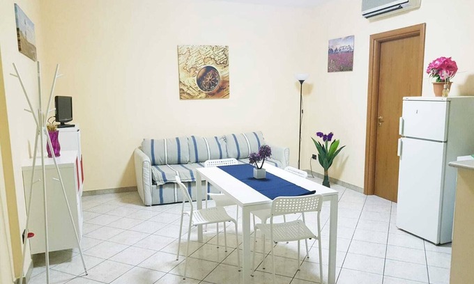 Barletta House | ROGGIO house a stone's throw from the sea