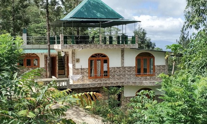 Gomara House | Rohana Estate Lodging & Camping