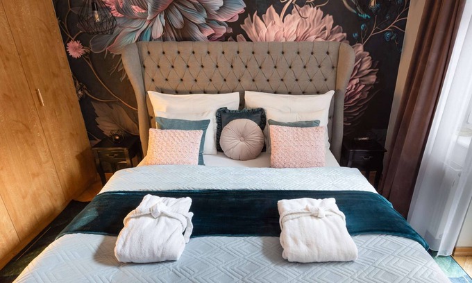 Prague 1 Apartment | Romantic Apartment with Balcony in the Old Town