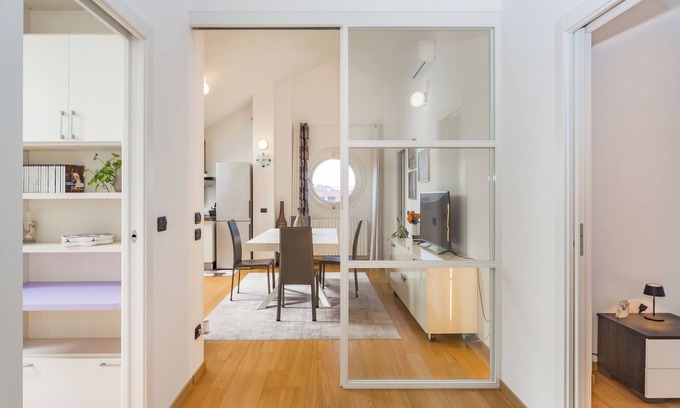 Binda Apartment | Romantic attic Navigli area - free garage near M2 subway