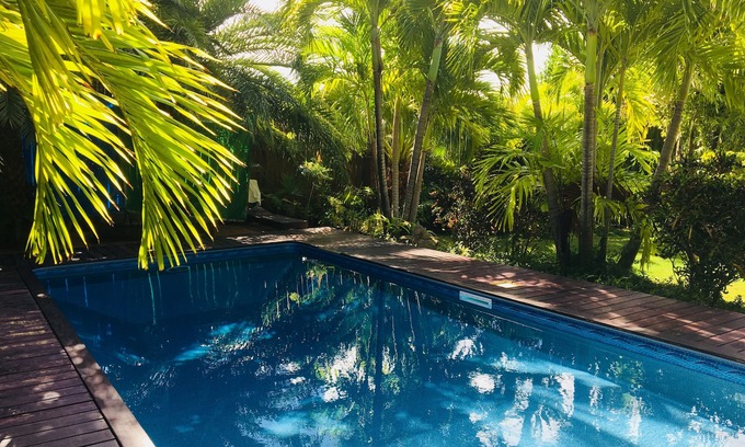 Falmouth Harbour Cottage | Romantic Cottage in Tropical garden, Falmouth Harbour