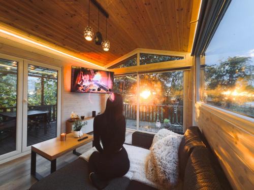 Miedzyzdroje Ski Chalet | Romantic Cottage - Private Hot Tub - Sauna - Beach access