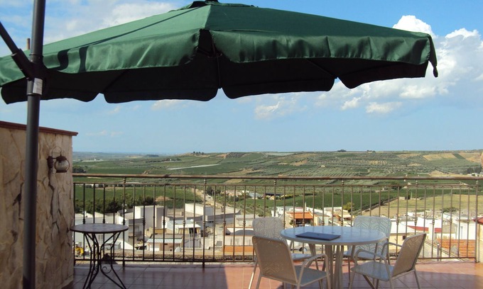 Canosa di Puglia House | Romantic dwelling with barrel vault