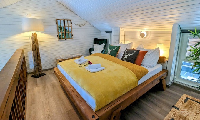 Sasbachwalden Apartment | Romantic modern Black Forest loft | Netflix | WiFi | free public transport