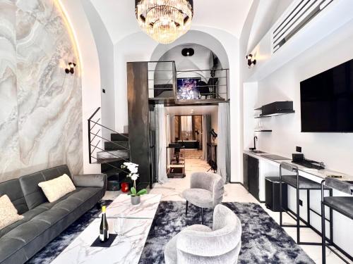 Sallustiano House | Romantic Rome Suite Aureliana