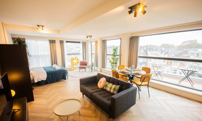 Hilversum Apartment | Romantic Serviced Studio Apartments including City view (KS71-R)