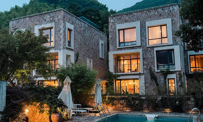 Deqing County House | Romantic villa in Moganshan, China