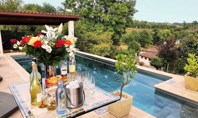 Saint-Jean-de-Cole Villa | Romantische Französische Villa mit Pool Inkl. Wein- & Gourmetabend