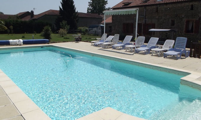 Larreule House | ROMEO - Beautifully Restored Barn With A Large Pool