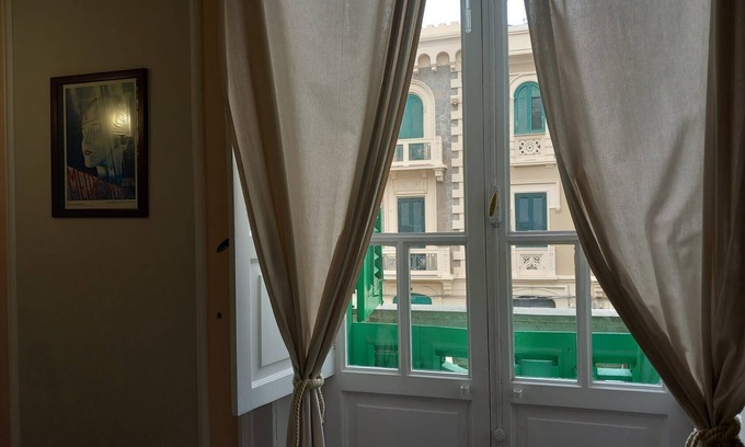 Messina Apartment | Room '1921' with Balcony