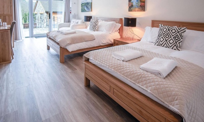 Pen-y-cae Apartment | Room 3 - The Sleeping Giant - Pen Y Cae Inn