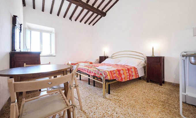 Riotorto Apartment | Room 'Camera 5 - Del Ponti' with Shared Garden and Wi-Fi