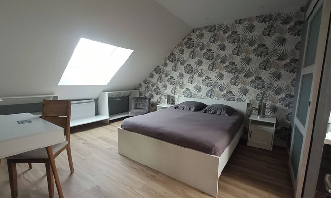 Ecommoy Apartment | Room in 2-person apartment