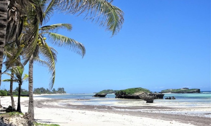 Watamu House | Room in B&B - Watamu, Nestled Between Pristine Beaches and Lush Tropical Forest