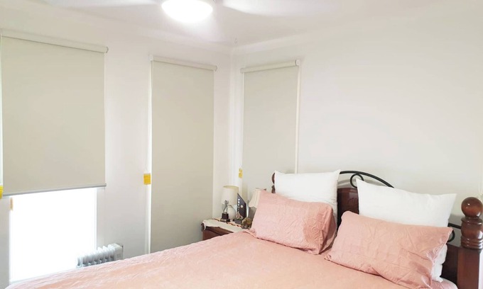 Officer Bed & Breakfast | Room in Officer