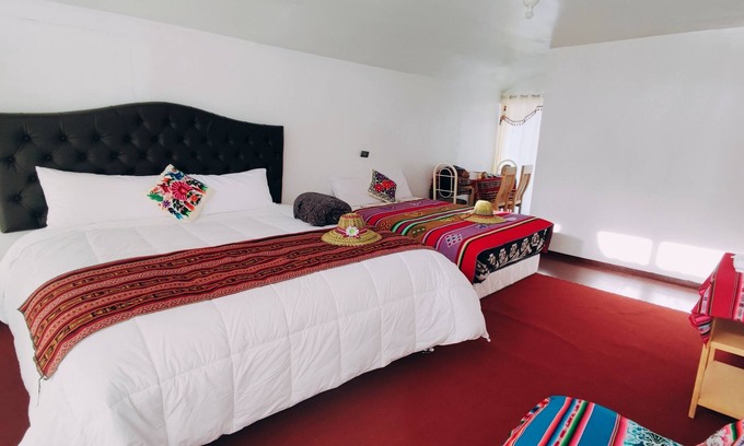 Puno Boat Rental | Room with Panoramic view in the Uros - Lake Titicaca