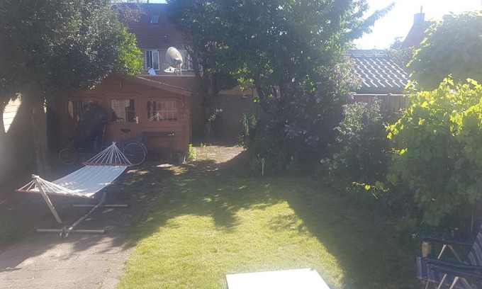 Municipality of Huizen House | Rooms along the water