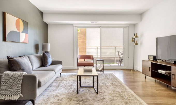 Sharon Heights Apartment | Roomy Menlo Park 2BR w/Pool, W/D, Gym, near 82, 101, 280, by Blueground