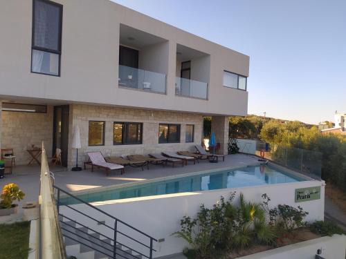 Polemarchi Apartment | Rose Cozy Getaway - 3 Pearls Pool Retreat