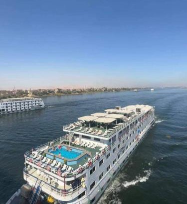 Luxor Hotel | Royal Cruise Aswan to Luxor 3 Night And visit the Nubian village