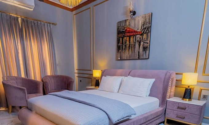 Gulshan-e-Iqbal House | Royal FF,Hygiene place