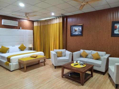 F-8 Sector House | Royal Motel Executive