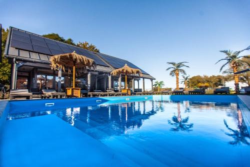 Mielno House | Royal Palm Mielno