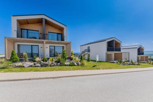 Maly Slavkov Apartment | Royal Village - Royal Views apartments