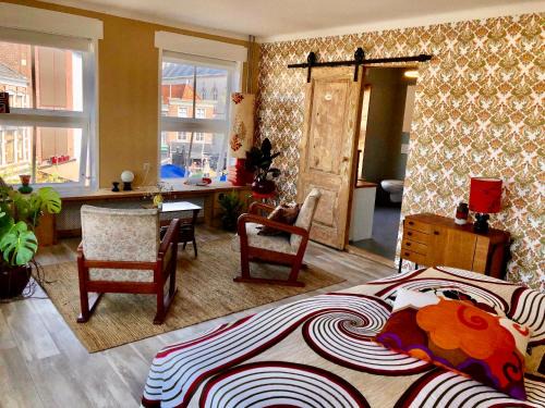 Stadhuis Apartment | Ruime studio 'In de drie koningen' in hartje Middelburg