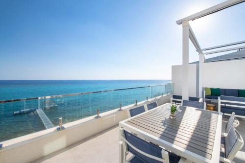 Rum Point Apartment | Rum Point Resort 503 Penthouse