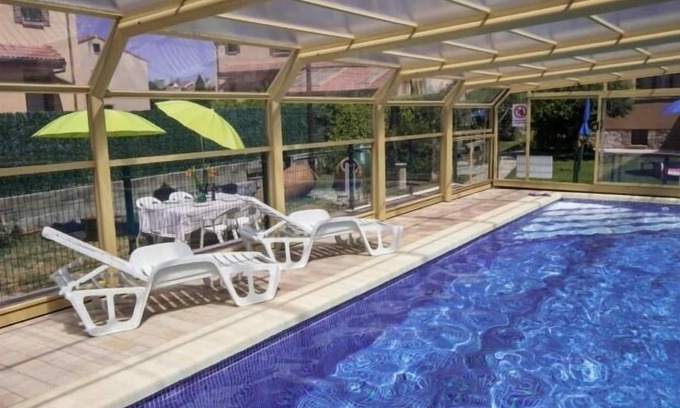 Palazuelos de Eresma Ski Chalet | Rural apartment El Balcón de Pilatos for 12 people