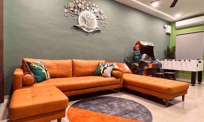 Taman Century House | Rusa Cottage (Sleeps 10 pax - 1 min walk from KSL)