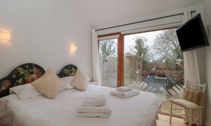 New Forest District Cottage | Russet