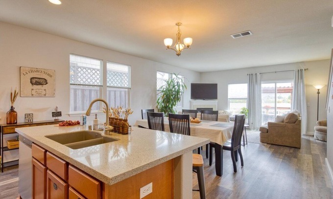 Santa Rosa House | Russian River Brew-cation Home