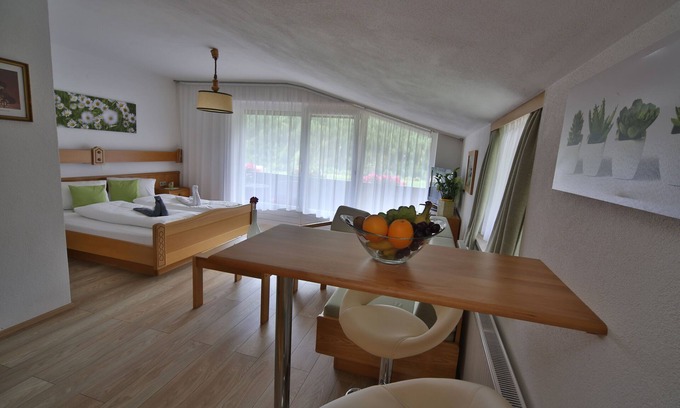 Abfaltersbach Apartment | Rustic apartment in the Dolomites