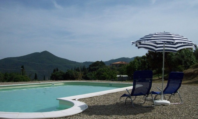 Gavorrano Other | Rustico, countryside, 1.6 hectometer large property, w/olive trees & vineyard
