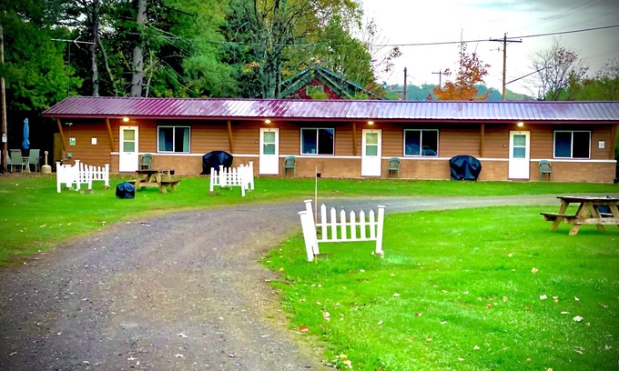 Michigamme Cabin | Ruth Lake Resort Motel Room # 6