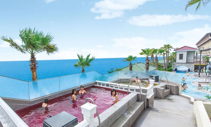 Kuroto House | Ryugujo Spa Hotel Mikazuki Fujimitei