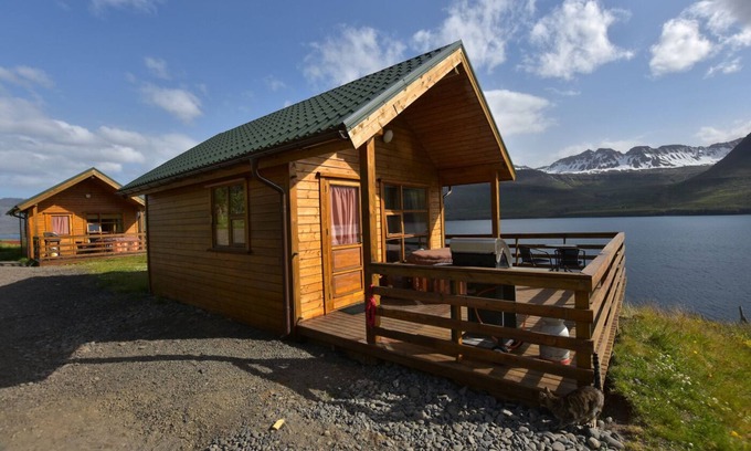 Mjoifjorur Cottage | Sólbrekka Holiday Homes