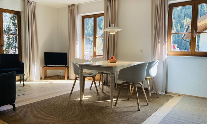 Feichten Apartment | 's Lois - beautiful apartment in the beautiful Kaunertal for 2-4 p. with terrace, balcony, garage