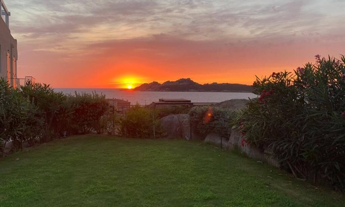 Santa Reparata Apartment | S. Reparata - Cozy three-room apartment with sea view - IUN Q8453