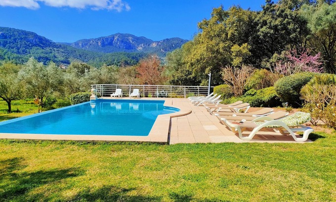 Esporles Cottage | Sa Tafona de Esporlas with Paddle Court