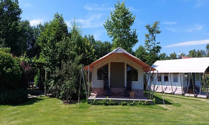 Twijzel House | Safari Tent in Friesland near Nature