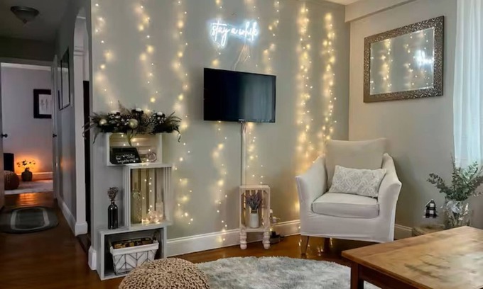 Southeast Yonkers Apartment | Safe Neighborhood w/Parking Walk to pubs, shops, cafes & train; 25mins to NYC